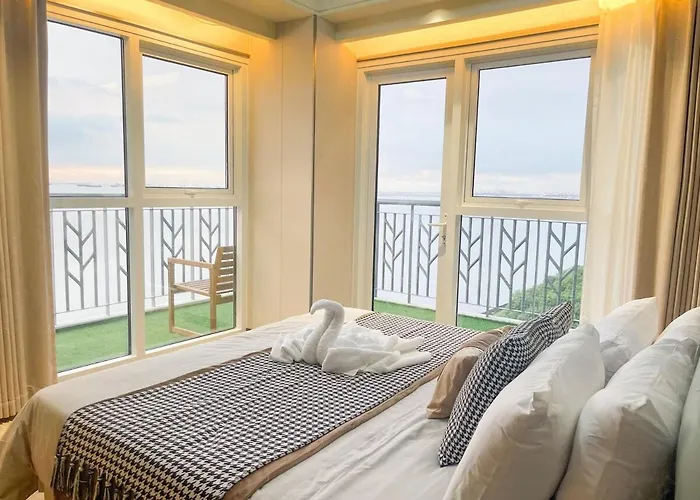 Modern Luxury 5br Sunset View Beside Okada * Manila