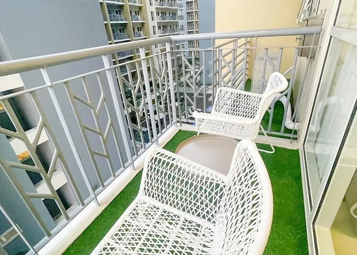 Modern Luxury 5br Sunset View Beside Okada Manila