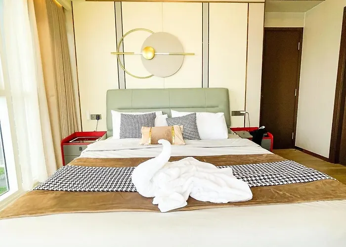 Apartment Modern Luxury 5br Sunset View Beside Okada Manila