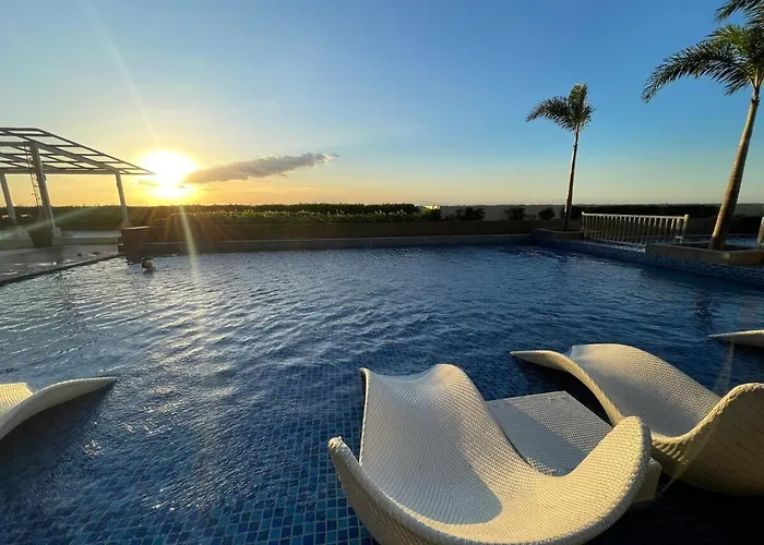 Modern Luxury 5br Sunset View Beside Okada *