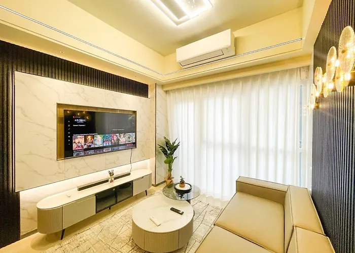 Modern Luxury 5br Sunset View Beside Okada Apartment Manila